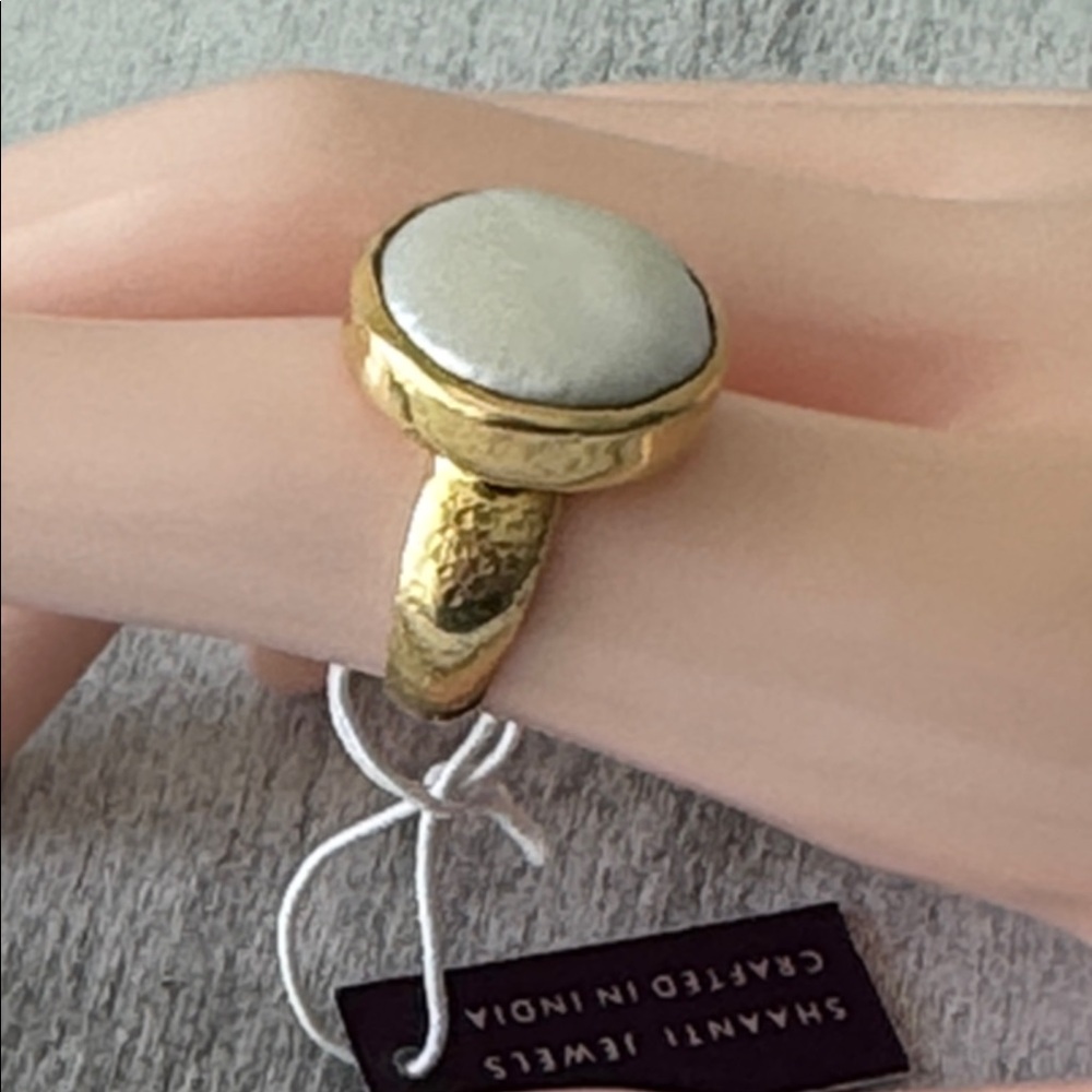 SHAANTI JEWELS Gold Plated 925 Sterling Silver Baroque Moth of Pearl Ring 7.5
